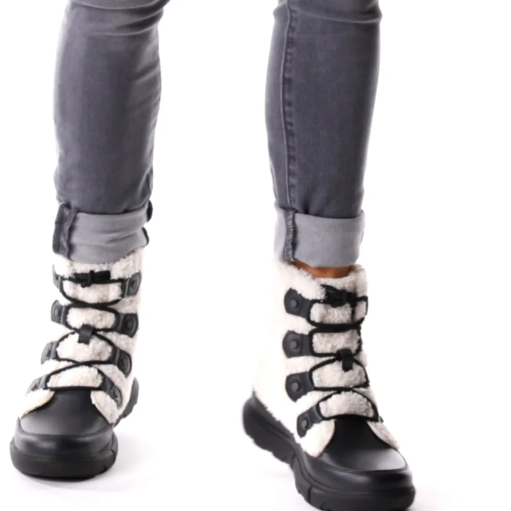 Sorel Boots - Picture 5 of 17